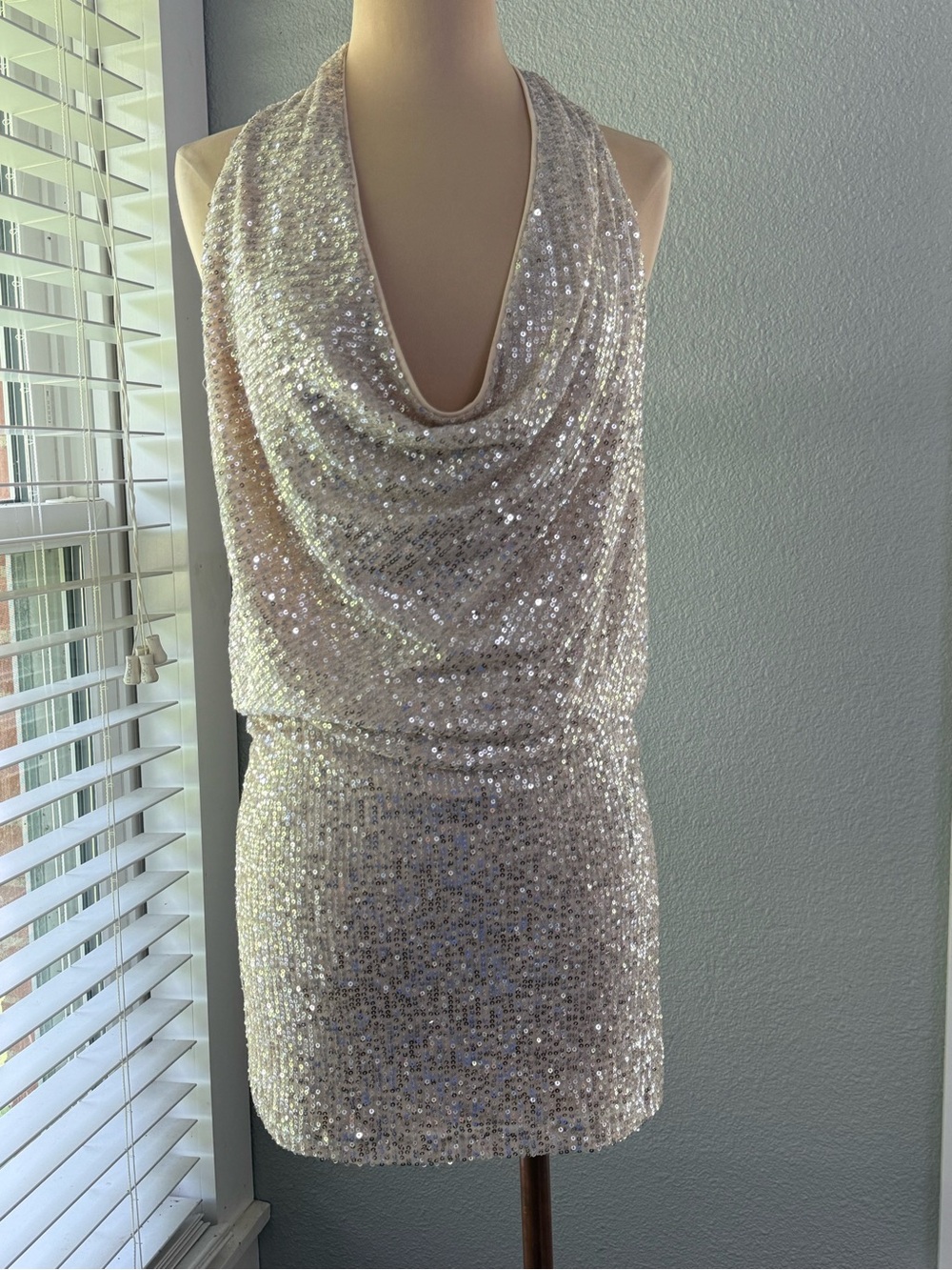 Lovers + friends Lyon Halter Sequin Dress Size Small - Picture 2 of 7